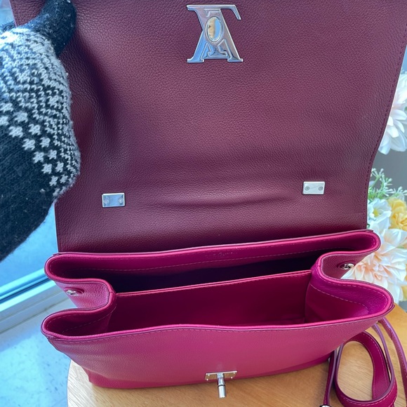 LOUIS VUITTON LOCKME II VGC COMPLETE INCLUSION DUSTBAG DC DU2195 ‼️JUNE SALE‼️ - Picture 8 of 15